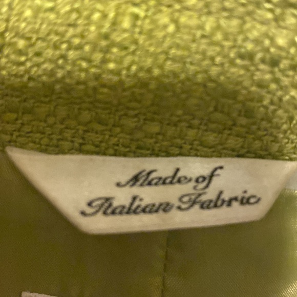 Beautiful bright green blazer - Picture 4 of 9